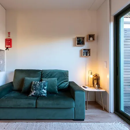 Exotic Flat With Shared Pool & Garden Apartment